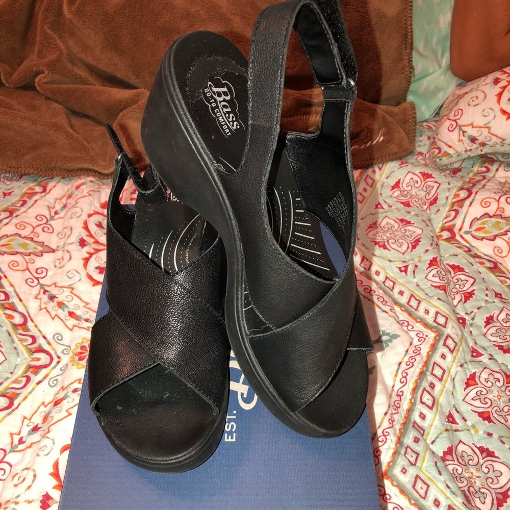 Bass dress shoes